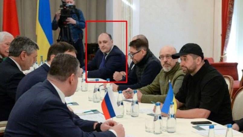 Člen ukrajinské delegace je po smrti. Údajně ho zlikvidovali, protože zradil